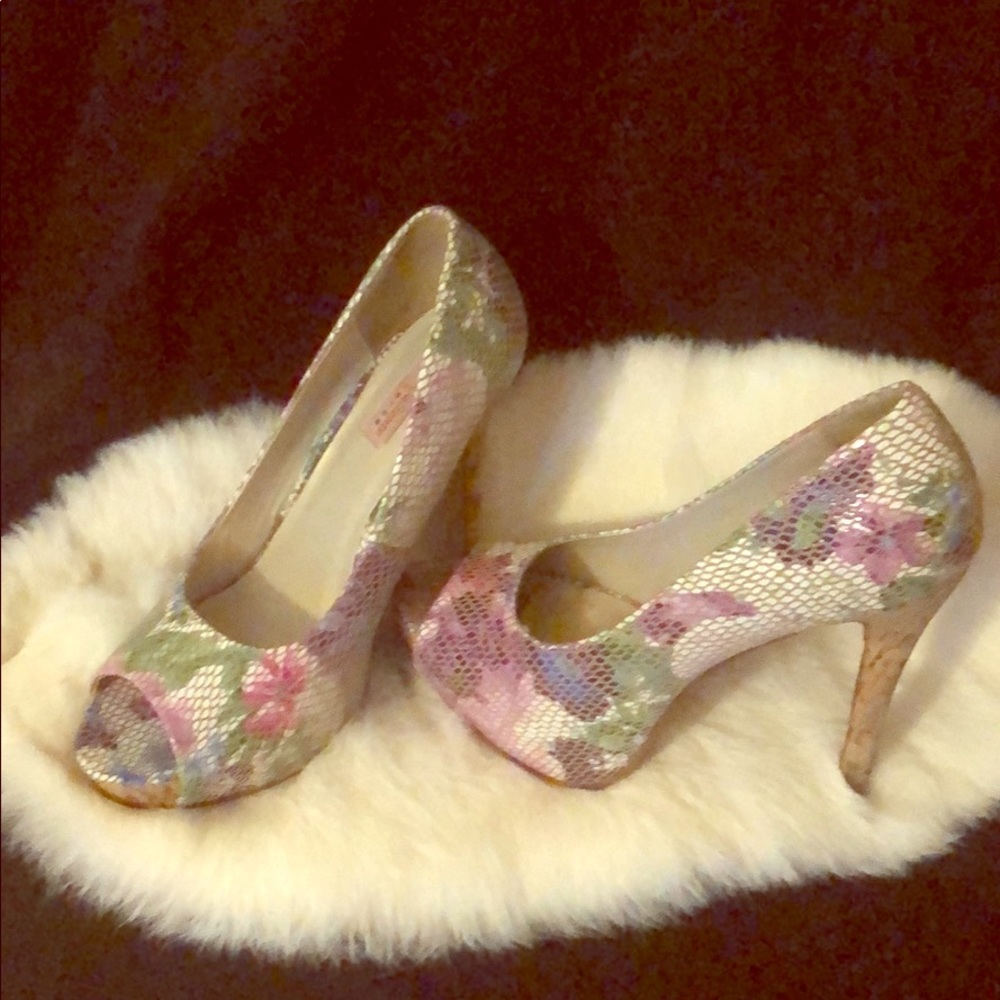 Floral heels